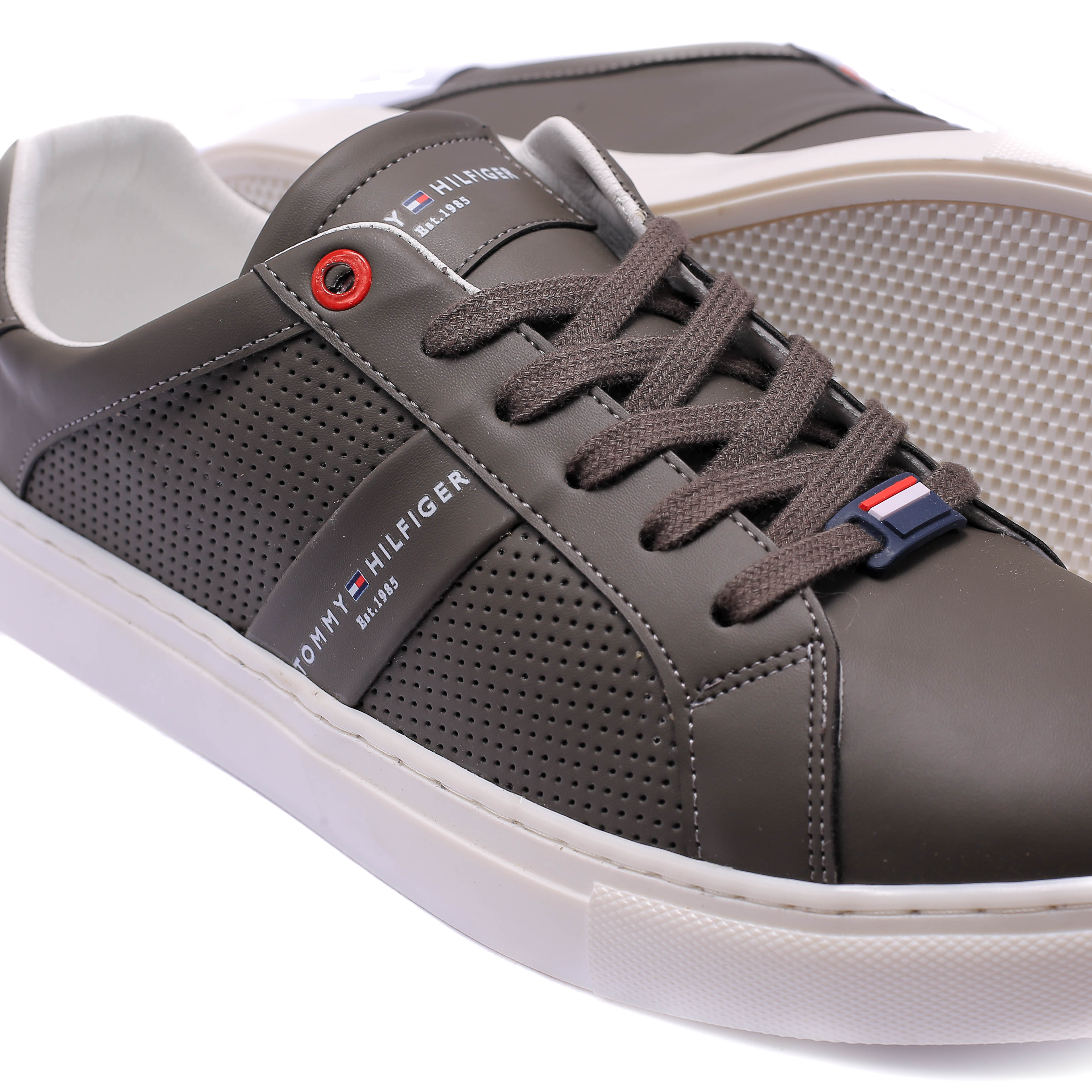 "Men's Fashion Sneaker, Model V999 in Gray – a sleek and versatile design crafted for modern style and comfort."