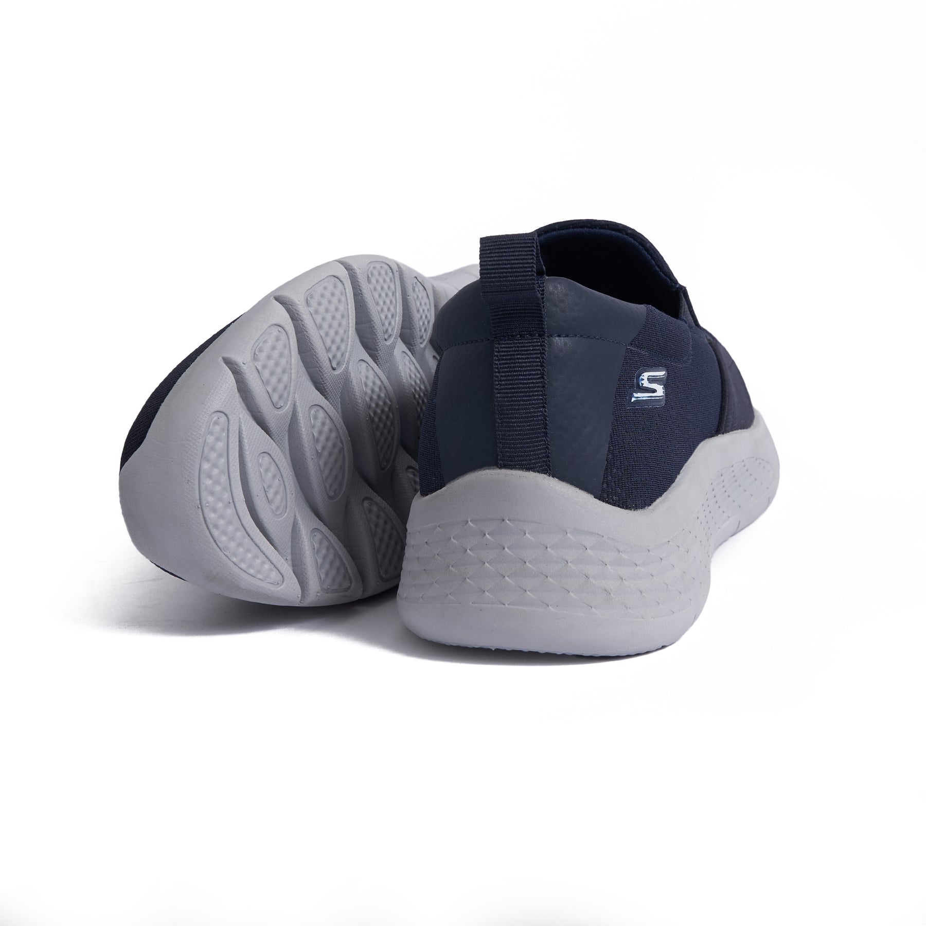 Men's Skechers Stylish and Sleek Sneaker - Navy Model A06