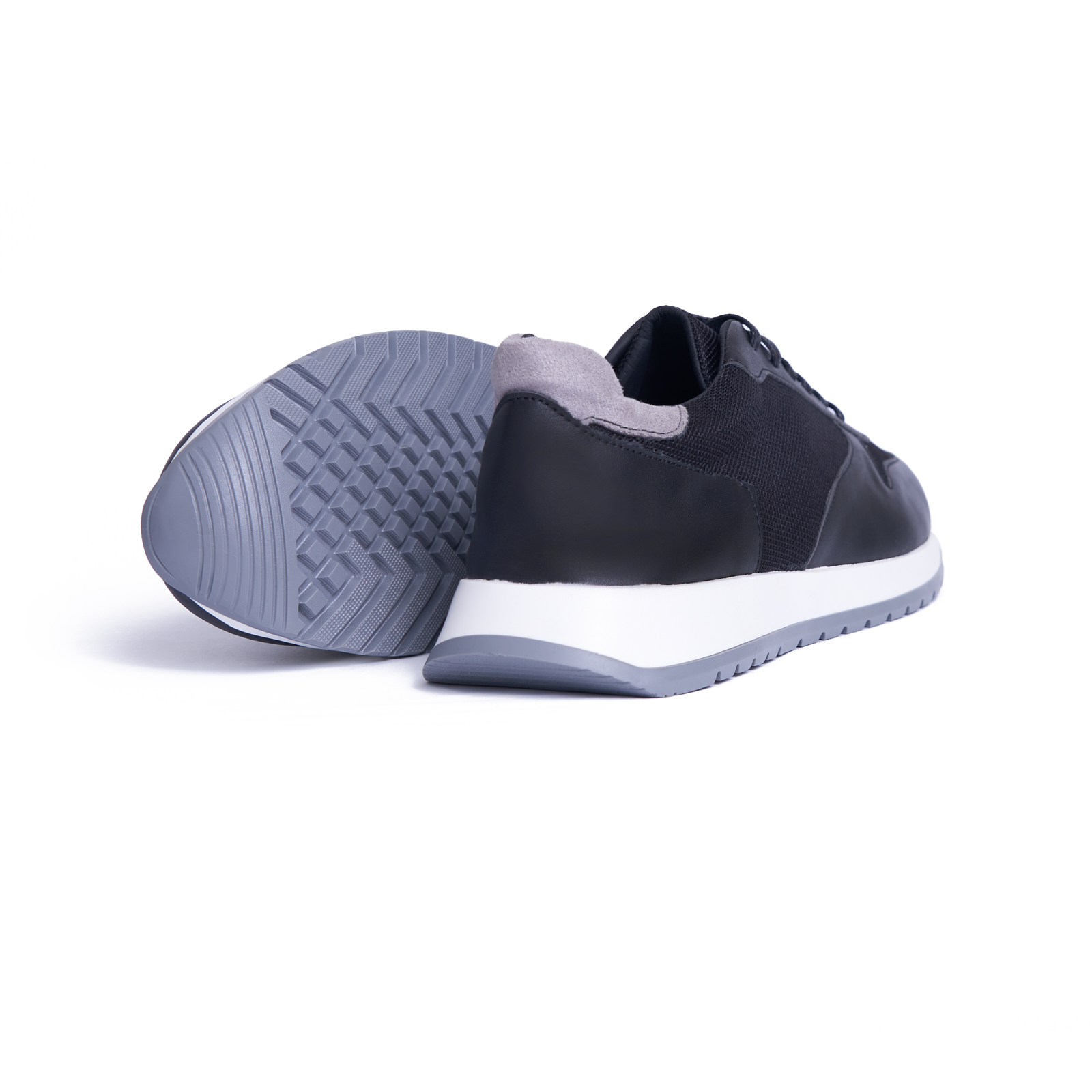 Men's Fashion Sneaker - Black Color | Model R8 | Koka Store Exclusive