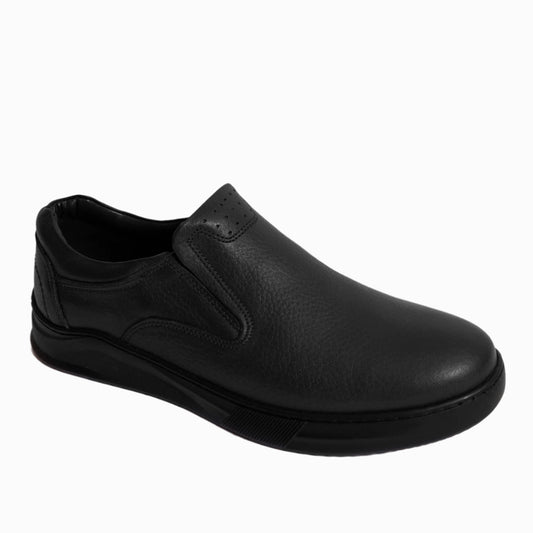 Men's Casual leather shoes Model Z10 - Black Color.