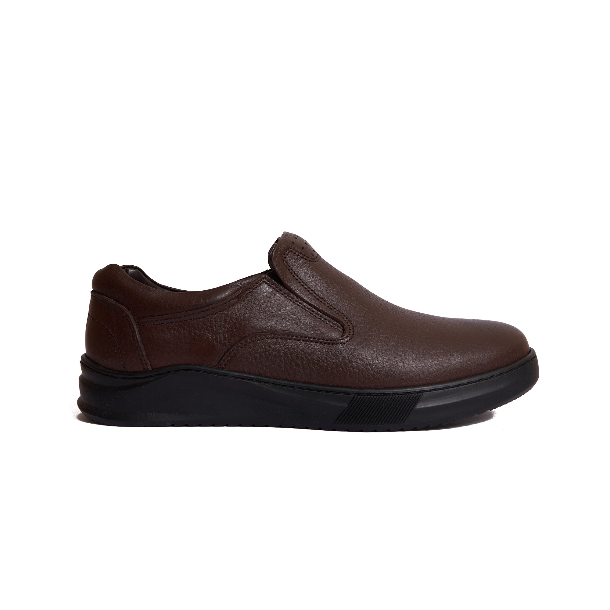 Men's Casual leather shoes Model Z10 - Brown Color.