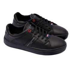 Men's Sleek and Stylish Sneaker model v999 - Black Color